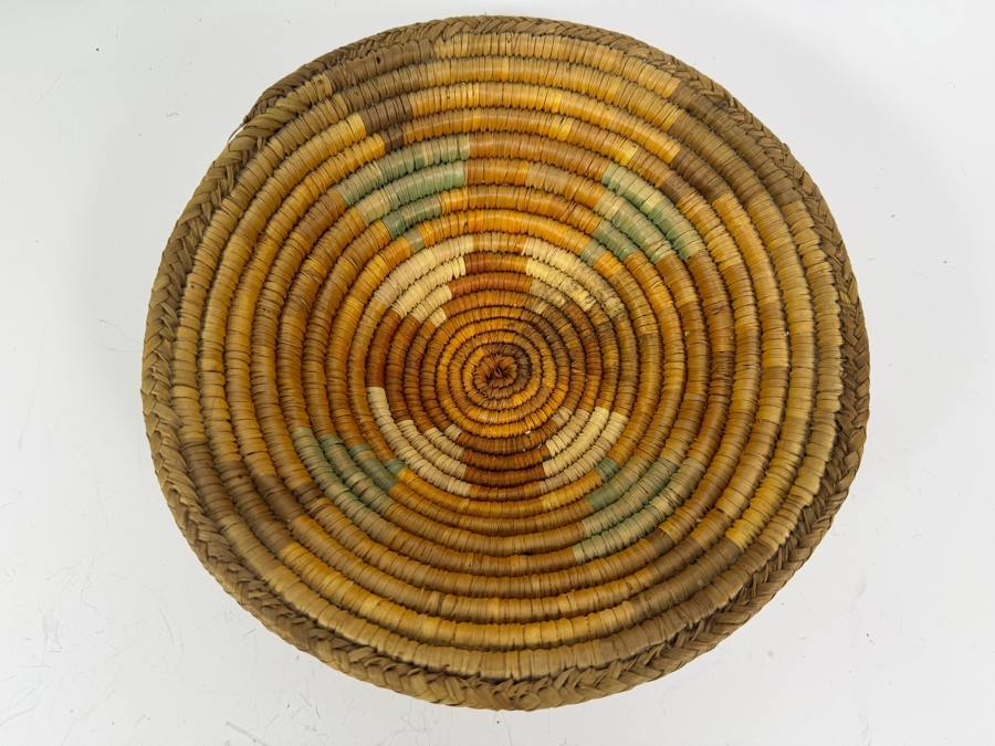 Vintage Hand-woven Coiled Basket Bowl 9'W X 2.5'H [Photo 2]