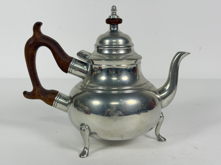 Williamsburg Pewter Teapot 6.5'H [Photo 2]
