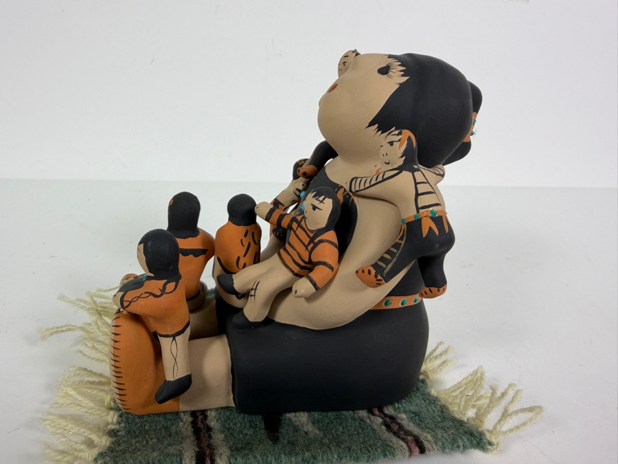 Vintage Teresita Ortiz Signed Chimayo New Mexico Native American Pottery Storyteller Figurine Dated 10/99 5' X 5' [Photo 7]