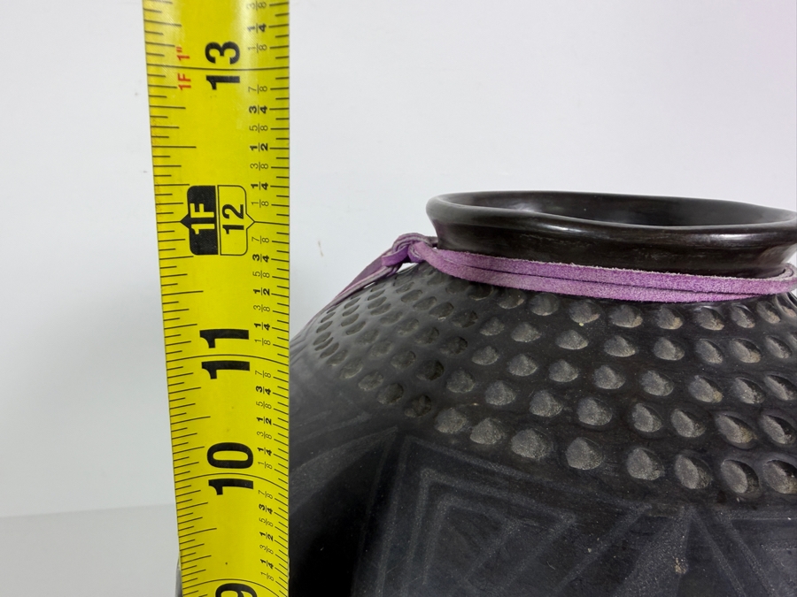 Large Vintage Rafael Silveira Signed Mata Ortiz Mexican Blackware Geometric Olla Pottery Jar 12' X 12' [Photo 9]