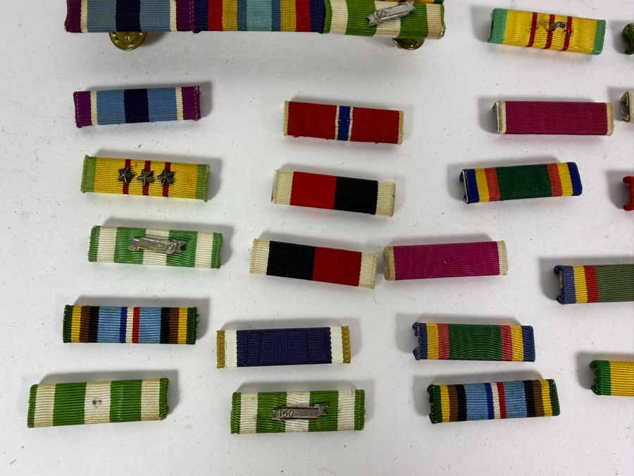 Large Collection Of Vintage US Navy Captain Shoulder Boards And Assorted Uniform Ribbon Bars [Photo 8]