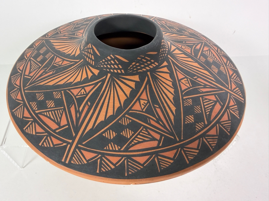 Vintage Gregory Romero Signed Acoma New Mexico Pueblo Polychrome Geometric Sgraffito Seed Jar Pottery Olla 9'W X 5.5'H [Photo 3]