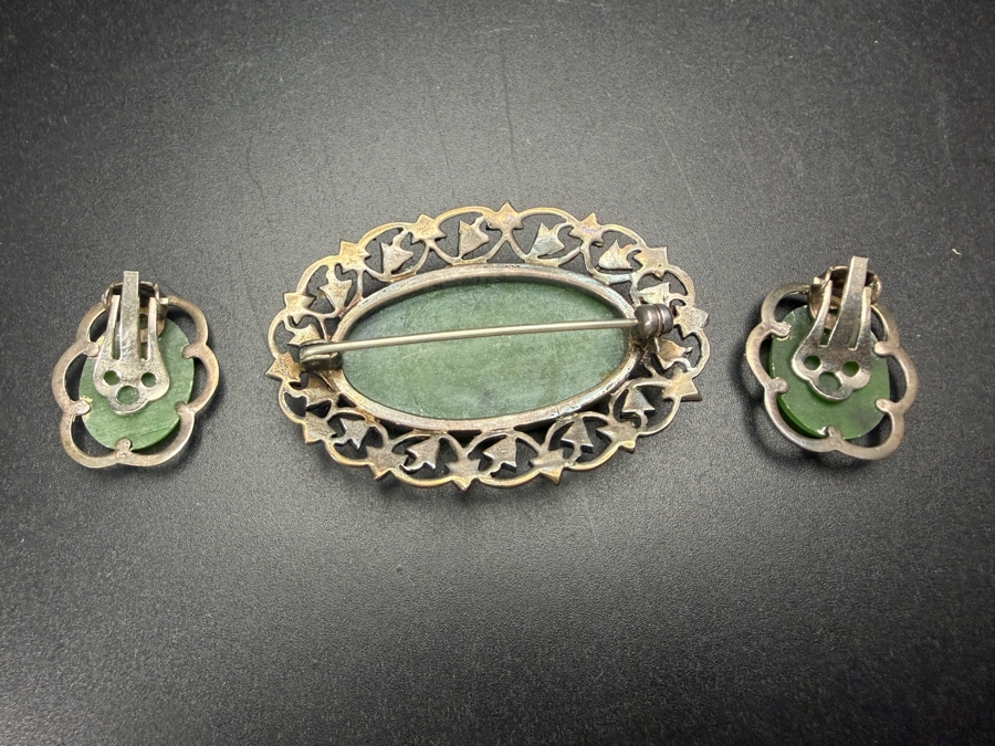 Vintage Sterling Silver Oval Nephrite Jade And Marcasite Brooch With Matching Clip On Earrings Set 18.5g [Photo 4]