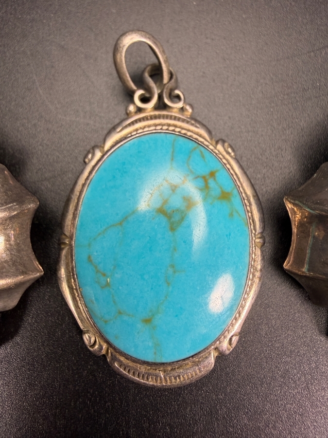 Vintage Sterling Silver Oval Turquoise Pendant with Mid Century Mexican Ribbed Wing Clip On Earrings Set 41.8g [Photo 2]