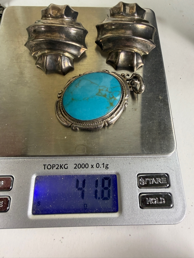 Vintage Sterling Silver Oval Turquoise Pendant with Mid Century Mexican Ribbed Wing Clip On Earrings Set 41.8g [Photo 7]