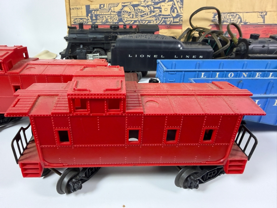 Vintage Lionel Postwar O-27 Gauge Steam Freight Train Set Featuring No. 1060 Scout Locomotive and Components [Photo 8]