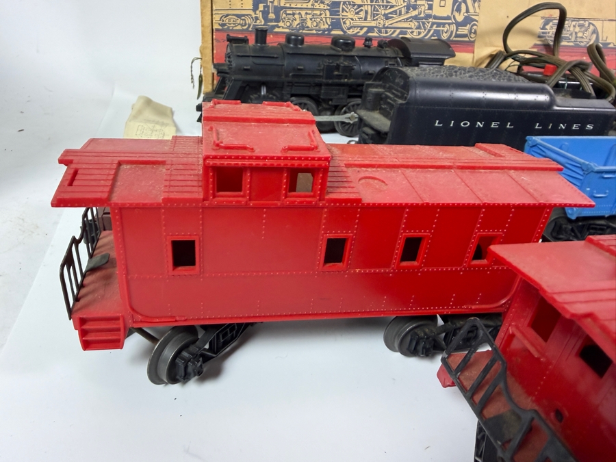 Vintage Lionel Postwar O-27 Gauge Steam Freight Train Set Featuring No. 1060 Scout Locomotive and Components [Photo 9]