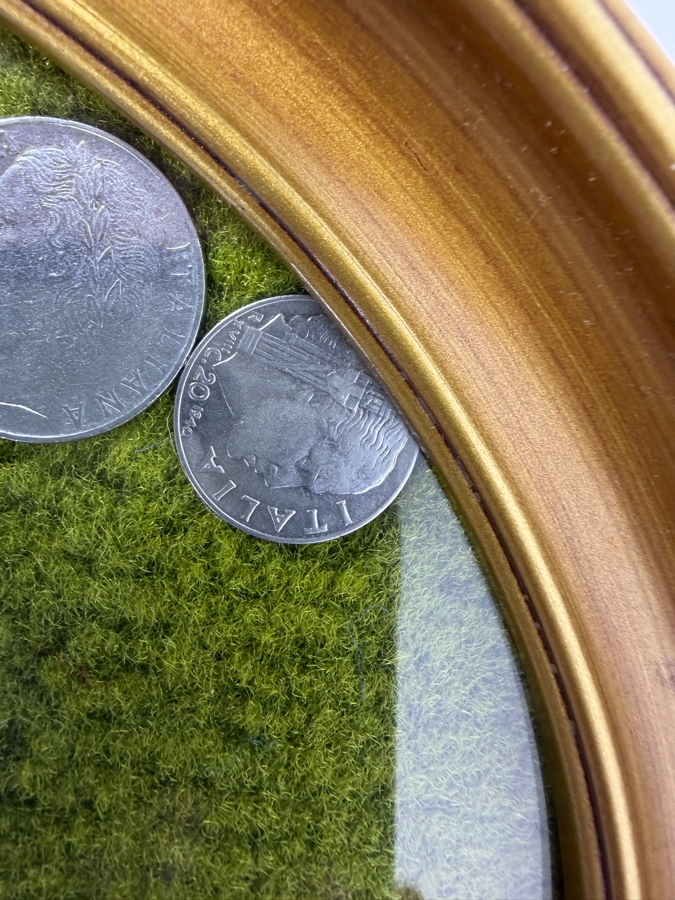 Framed Mixed Collection Of Vintage Pre-Euro Italian Lire Coins Featuring 1950s Aluminum 10 Lire [Photo 8]