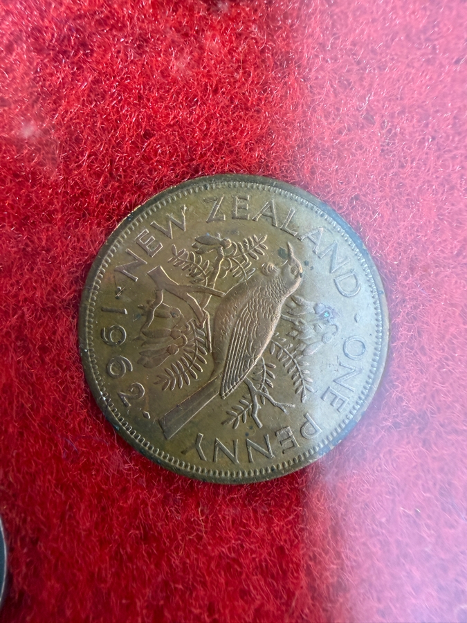 Framed Vintage Collection Of New Zealand Commonwealth Coins [Photo 10]