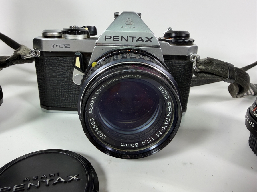Vintage Pentax ME 35mm SLR Camera Kit With Pair of Vivitar Lenses [Photo 2]