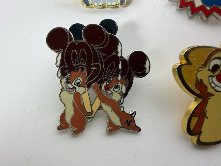 (6) Vintage Disney Trading Pins [Photo 2]