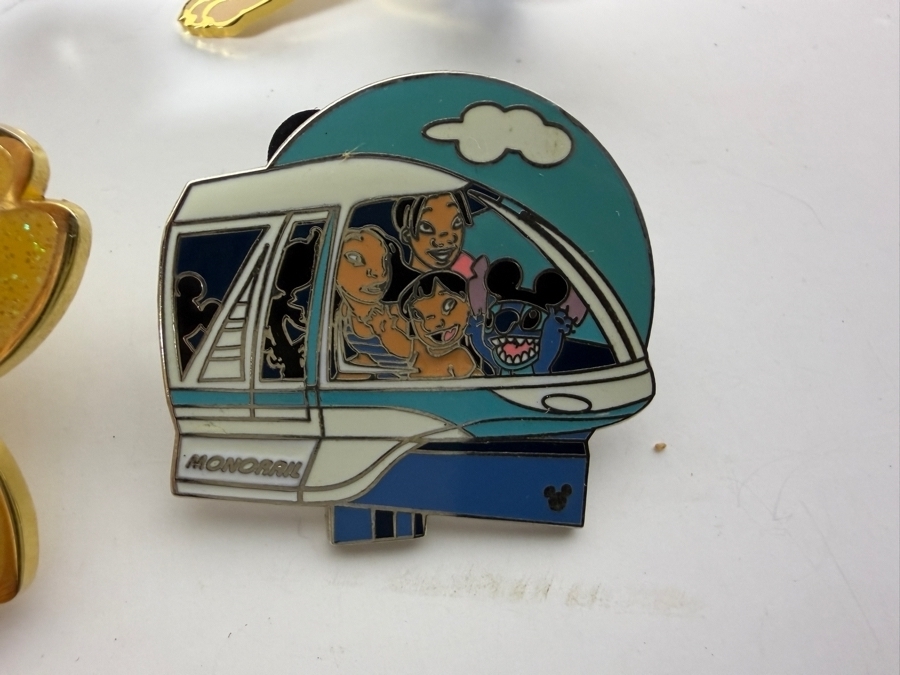 (6) Vintage Disney Trading Pins [Photo 4]