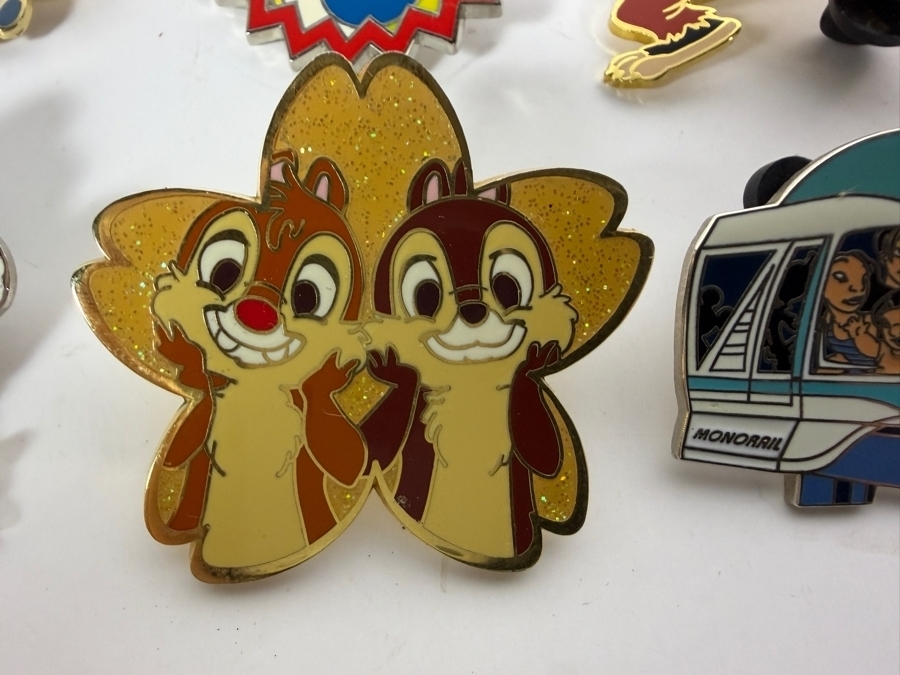 (6) Vintage Disney Trading Pins [Photo 3]