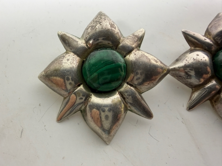 Pair Of Vintage Mexican Sterling Silver Starburst Blossom Clip On Earrings Cabochon Malachite Gemstone Centers 23.5g [Photo 2]