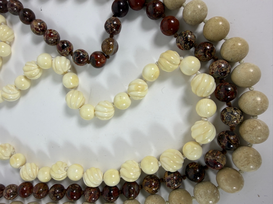 Collection Of Vintage Necklaces of Various Stones and Materials [Photo 3]