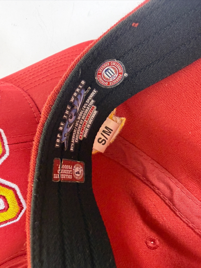 Just Added - USC Trojans Hats and Sideline Cushions [Photo 5]