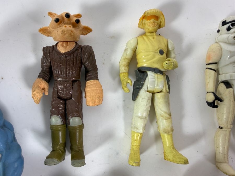 (7) Vintage Kenner Star Wars Action Figures Dated 1977-1983 and (1) Vintage 1981 Mattel Masters of the Universe Skeletor Action Figure [Photo 3]