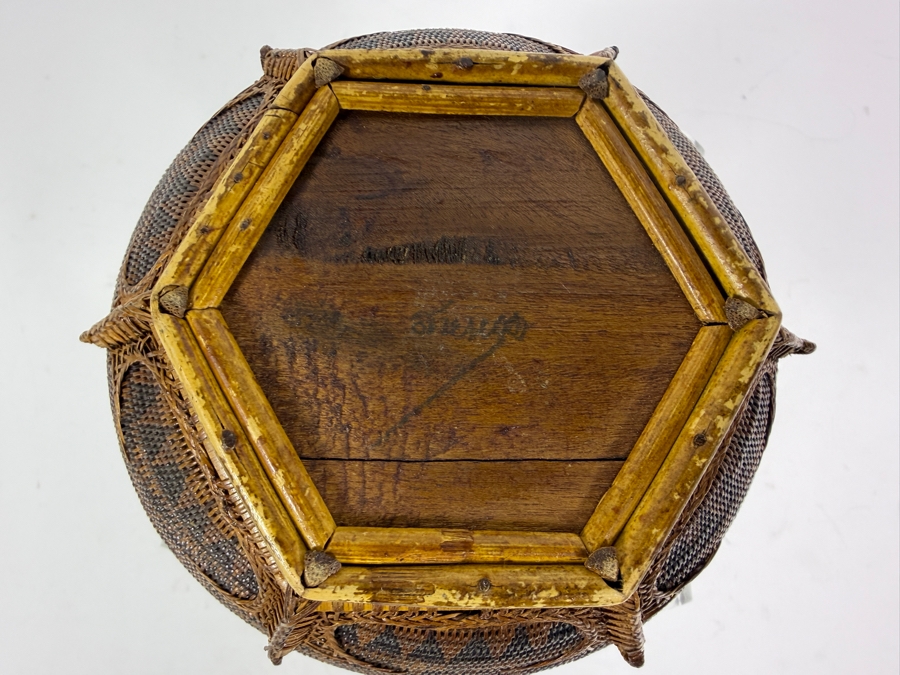 Just Added - Exquisite Hand-woven Small Basket Gifted to Patrick O'Brien by Queen Sirikit of Thailand in Connection with the 1982 Bicentennial Celebration Commemorating the 200th Anniversary of the Founding of Bangkok 4.5'W X 2'H (Comes with Provenance) [Photo 9]