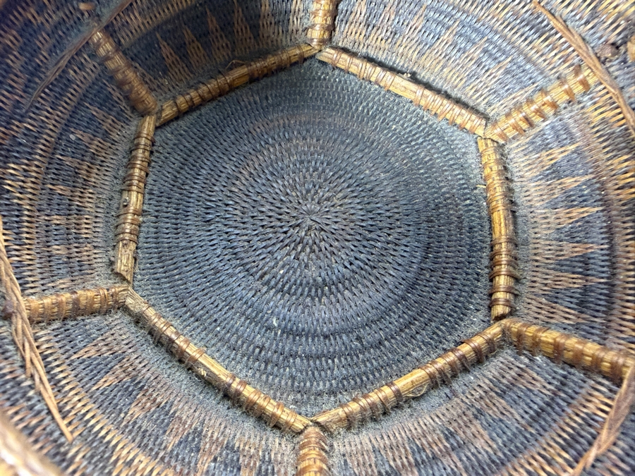 Just Added - Exquisite Hand-woven Small Basket Gifted to Patrick O'Brien by Queen Sirikit of Thailand in Connection with the 1982 Bicentennial Celebration Commemorating the 200th Anniversary of the Founding of Bangkok 4.5'W X 2'H (Comes with Provenance) [Photo 6]