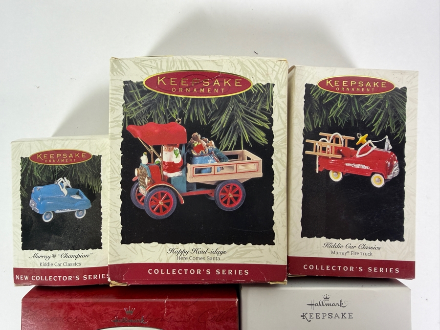 (5) New Hallmark Keepsake Christmas Ornaments [Photo 2]