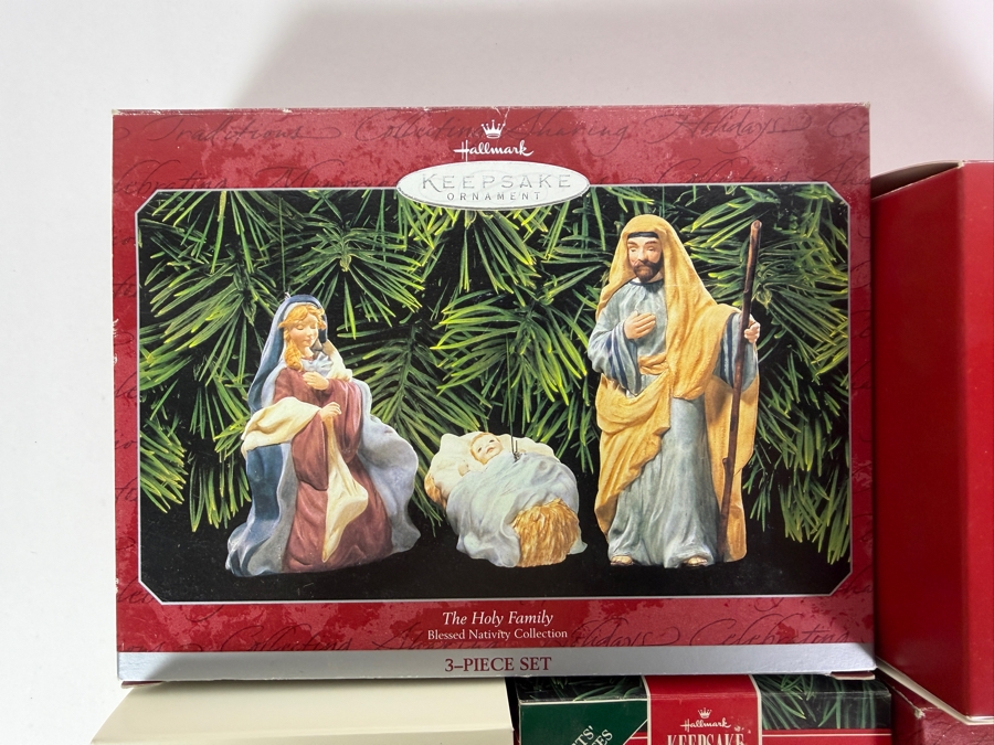 (6) New Hallmark Keepsake Christmas Ornaments [Photo 2]