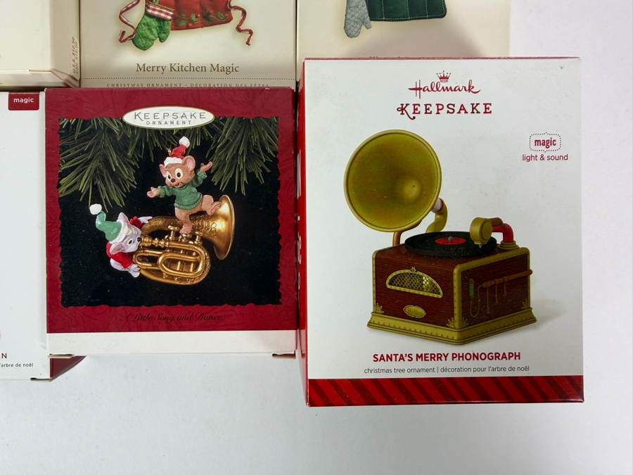 (8) New Hallmark Keepsake Christmas Ornaments [Photo 2]