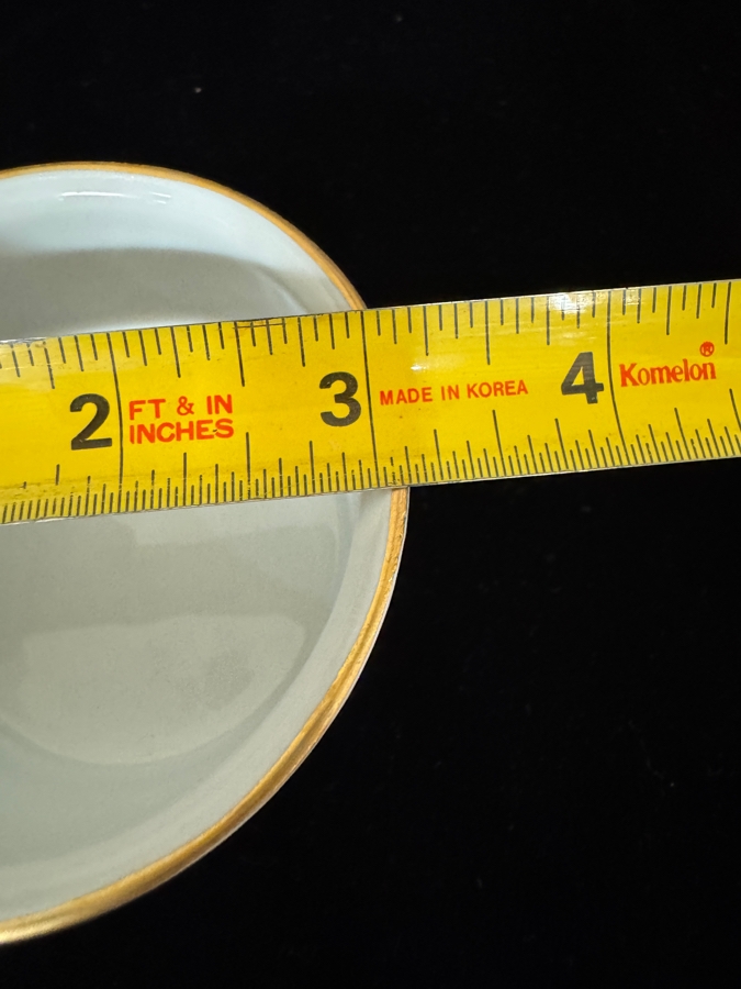 Royal Worcester Evesham Gold Flan Dish And Eight Ramekins Set 9'W And 3'W [Photo 7]