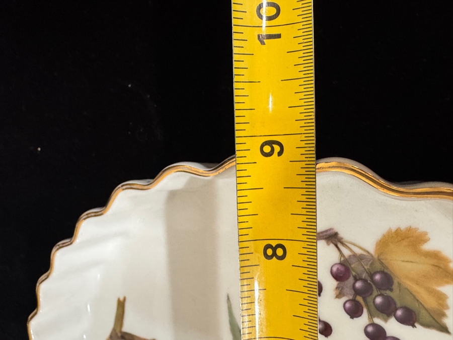Royal Worcester Evesham Gold Flan Dish And Eight Ramekins Set 9'W And 3'W [Photo 6]