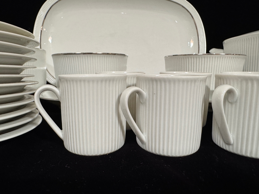 Vintage Arzberg Sparta Secunda Pattern Porcelain Dinnerware Set [Photo 4]