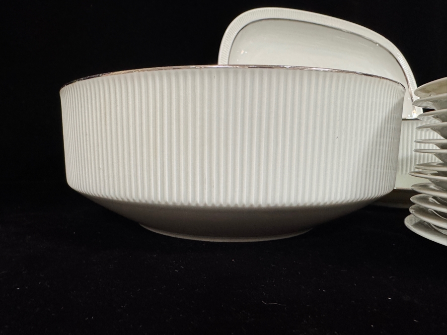 Vintage Arzberg Sparta Secunda Pattern Porcelain Dinnerware Set [Photo 5]