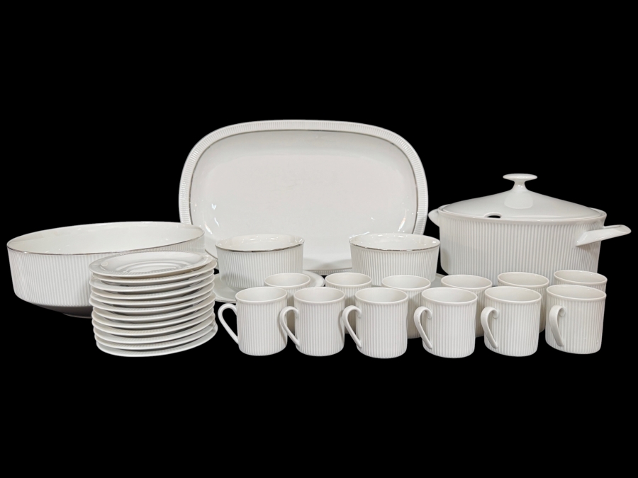 Vintage Arzberg Sparta Secunda Pattern Porcelain Dinnerware Set