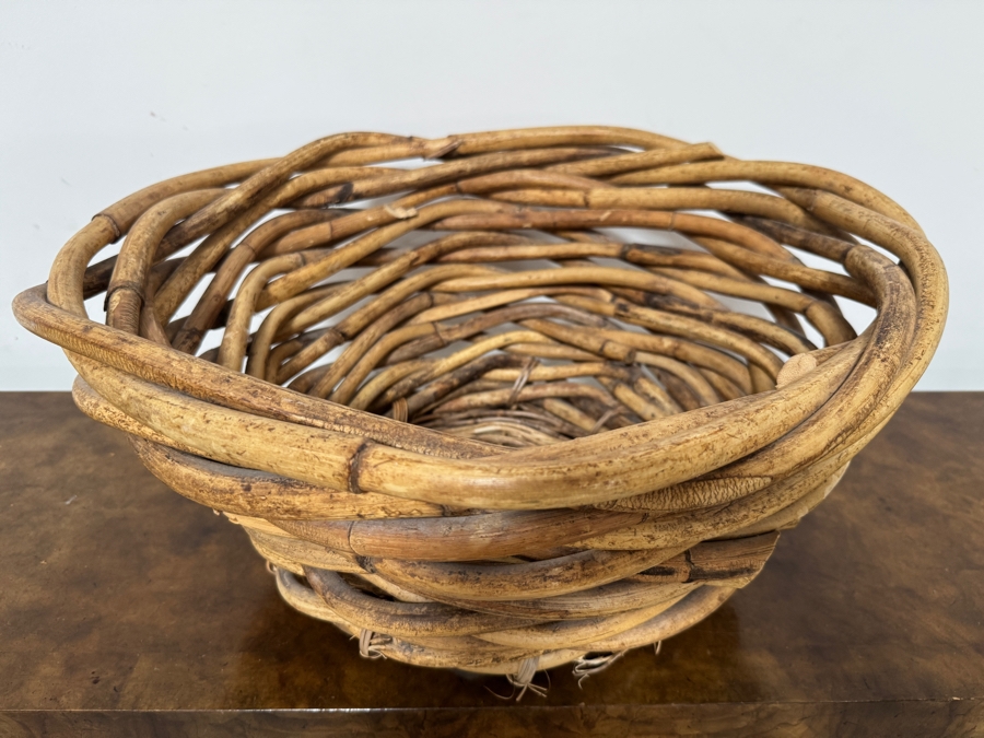 Large Vintage Mid Century Organic Woven Thick Rattan Vine Basket Bowl 21' X 11' [Photo 2]