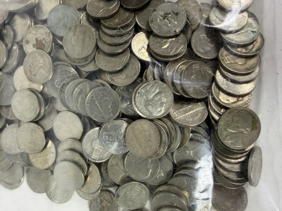 2,075g of US Jefferson Nickels of Various Years and 1,132g of US Roosevelt Dimes of Various Years (Approximate Face Value of $70.65) [Photo 2]