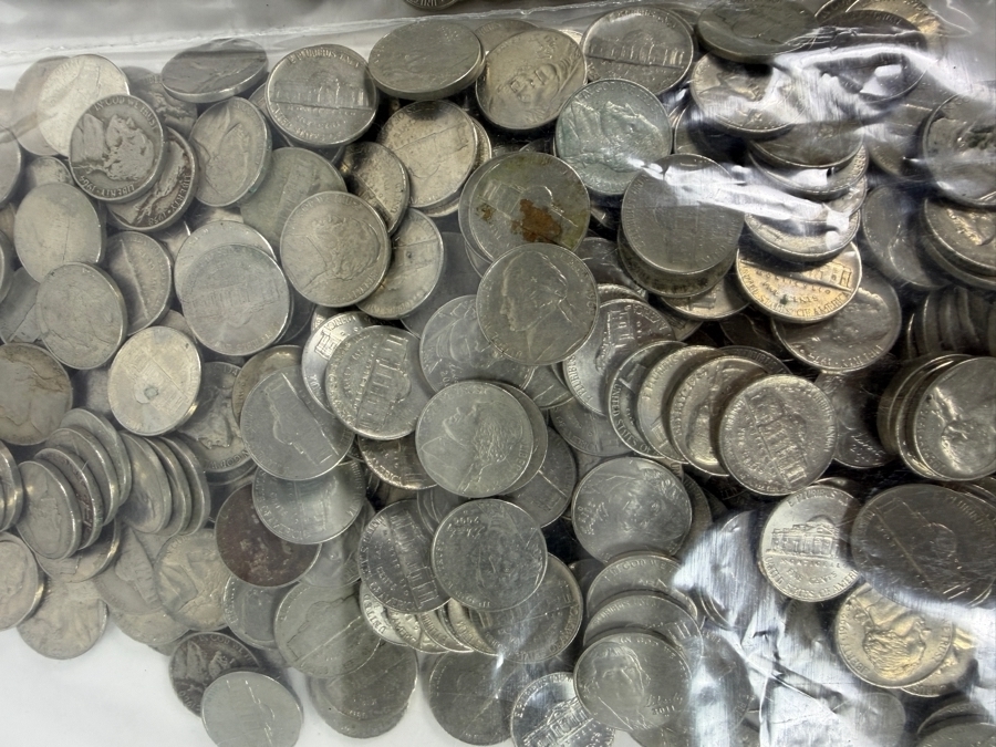 2,075g of US Jefferson Nickels of Various Years and 1,132g of US Roosevelt Dimes of Various Years (Approximate Face Value of $70.65) [Photo 3]