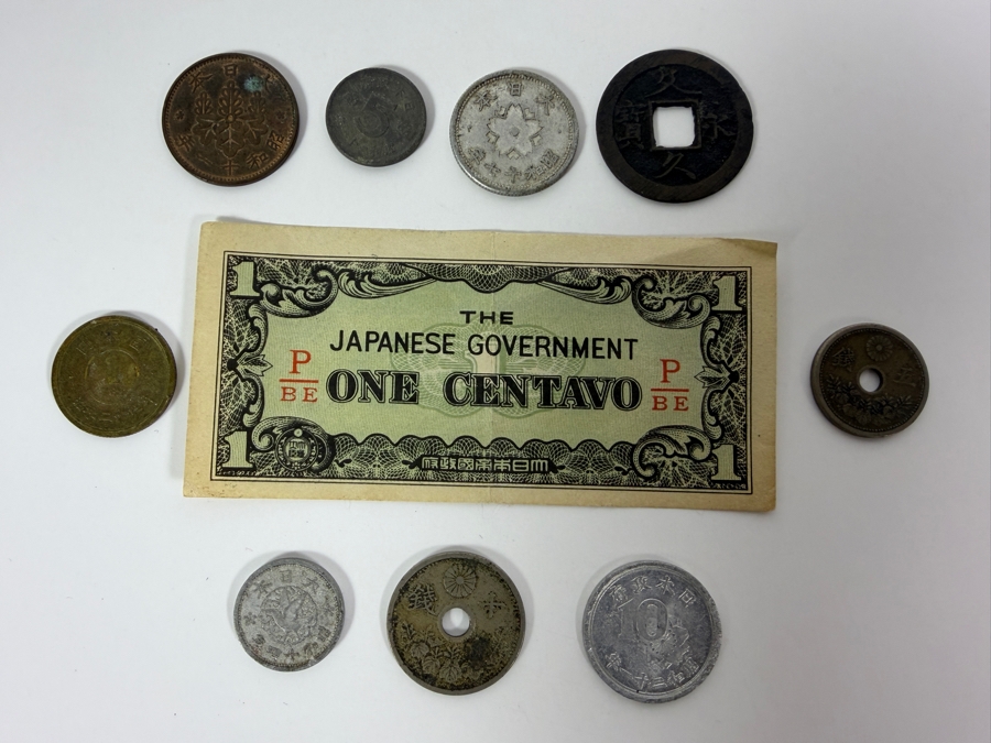 Vintage Japanese Currency and Coins [Photo 11]