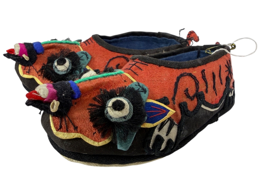Vintage Pair Of Chinese Handmade Embroidered Silk Children's Shoes with Red Tiger 5.5L