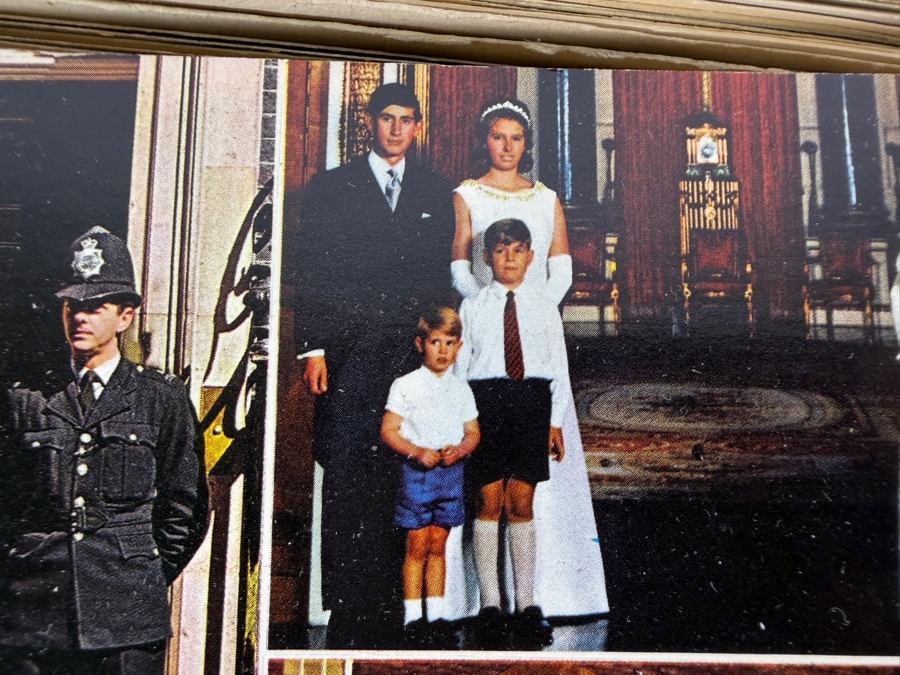 Huge Lot of Antique and Vintage Postcards - See Photos for Small Sampling [Photo 15]