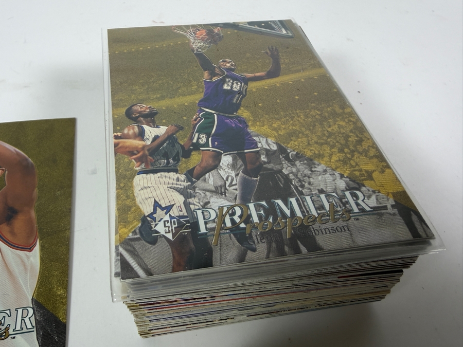 Large Lot of 1994-95 Upper Deck SP NBA Basketball Trading Cards
 [Photo 4]