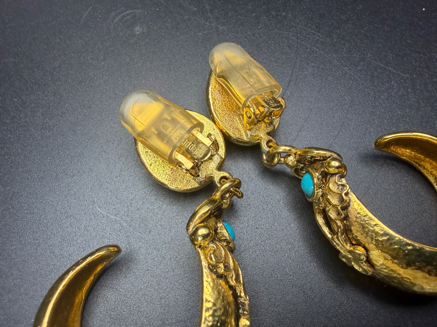Barrera Clip-on Earrings [Photo 4]