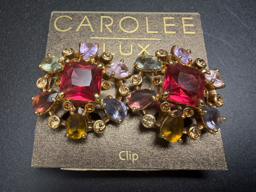 New Carolee Lux Clip-on Earrings [Photo 2]