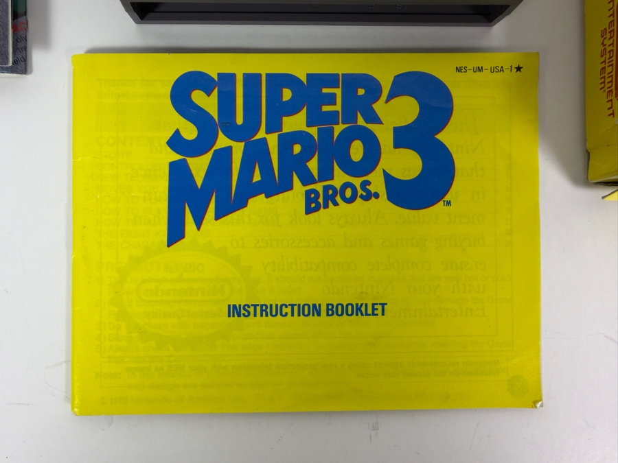 Vintage 1990 Super Mario Bros. 3 Video Game Cartridge for Nintendo Entertainment System (NES) [Photo 3]