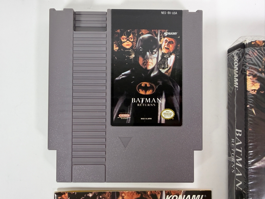 Vintage 1993 Batman Returns Video Game Cartridge for Nintendo Entertainment System (NES) [Photo 2]