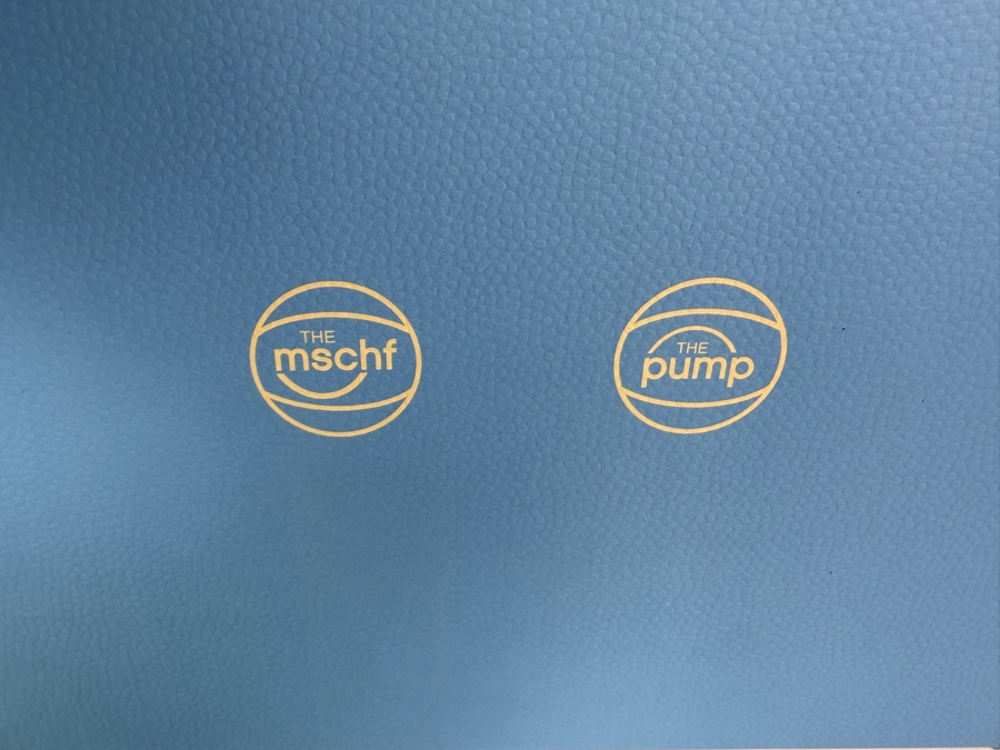 New Pair of MSCHF x Reebok Pump Omni Zone IX Men's Shoes Size 9 [Photo 7]