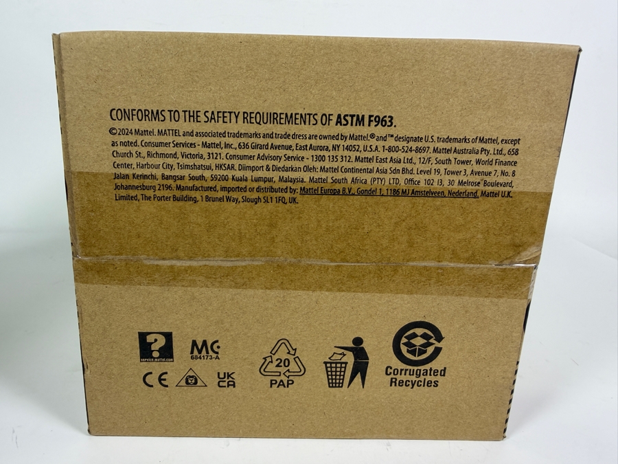 New Mattel Creations Jurassic World Hammond Collection Bubbles Up Jimmy Buffett Figure - A Special San Diego Comic-Con Exclusive Action Figure Set HXY24-9993 - See Details Page for Link To Photos and Description
 [Photo 6]
