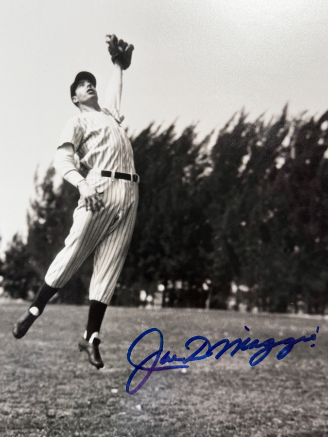 Joe DiMaggio Autographed 16' X 20' B&W Photograph