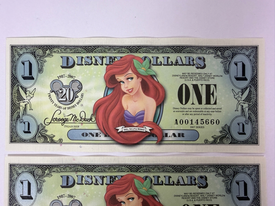 (2) 2007 $1 Disney Dollars Featuring Ariel from The Little Mermaid In Mint Uncirculated Condition Consecutive Serial Numbers A00145660 / A00145661 [Photo 2]