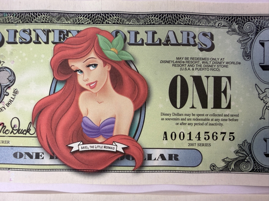 (2) 2007 $1 Disney Dollars Featuring Ariel from The Little Mermaid In Mint Uncirculated Condition Consecutive Serial Numbers A00145675 / A00145676 [Photo 2]