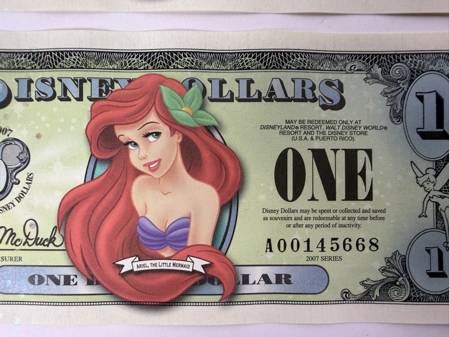 (2) 2007 $1 Disney Dollars Featuring Ariel from The Little Mermaid In Mint Uncirculated Condition Serial Numbers A00145662 / A00145668 [Photo 3]