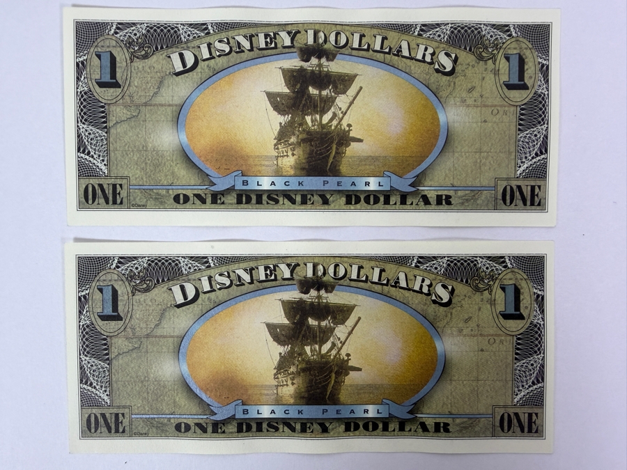 (2) 2007 Series $1 Disney Dollars Pirates of the Caribbean: The Curse of the Black Pearl Design In Mint Uncirculated Condition Consecutive Serial Numbers E00056098B / E00056099B [Photo 4]