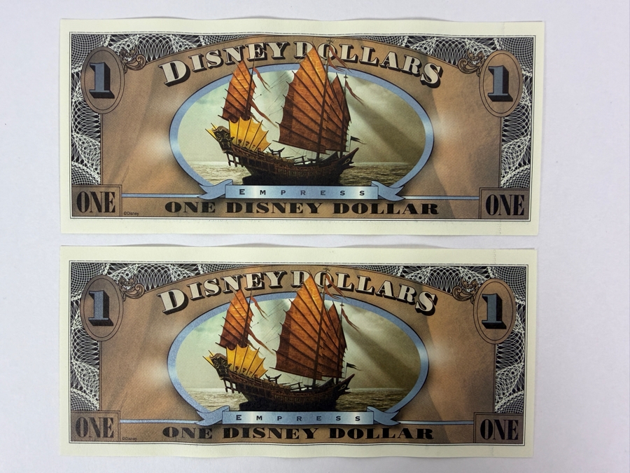 (2) 2007 Series $1 Disney Dollars Pirates of the Caribbean: At World's End Skull Design In Mint Uncirculated Condition Consecutive Serial Numbers E00037237E / E00037238E [Photo 4]